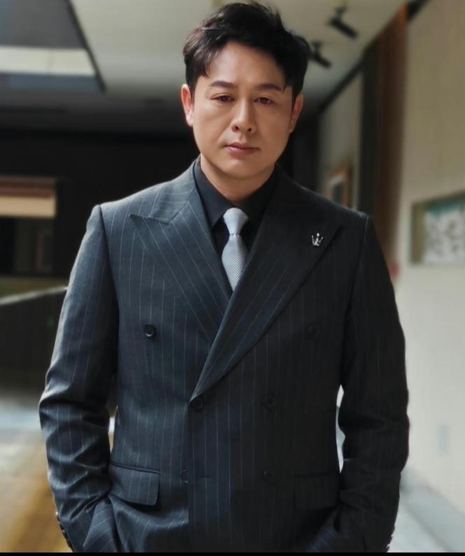 被造谣出轨家暴仅1年，张颂文再破天花板，让张译和娱乐圈沉默了娱乐 明星