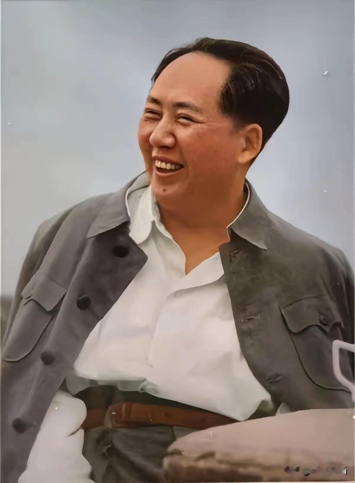 一生只为百姓谋幸福，民心永远向着红太阳
 
走过大街小巷，问一问老一辈心中最敬重