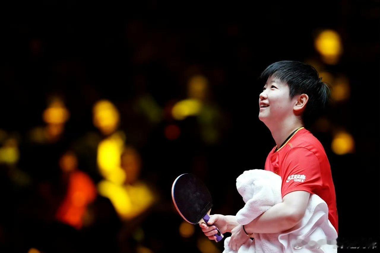 孙颖莎2026鲨骑马新形象磨砺如她，亮出新高光从赛场到生活，每一刻专注都值得被记