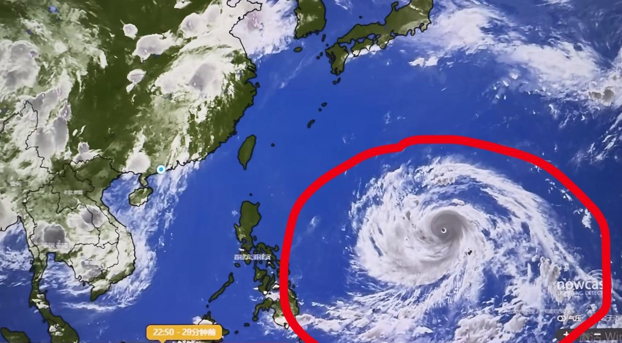 🆘提前提醒一下江浙沪福建的同学，台风巴威 还有三四天就要来了。
这个台风目前1