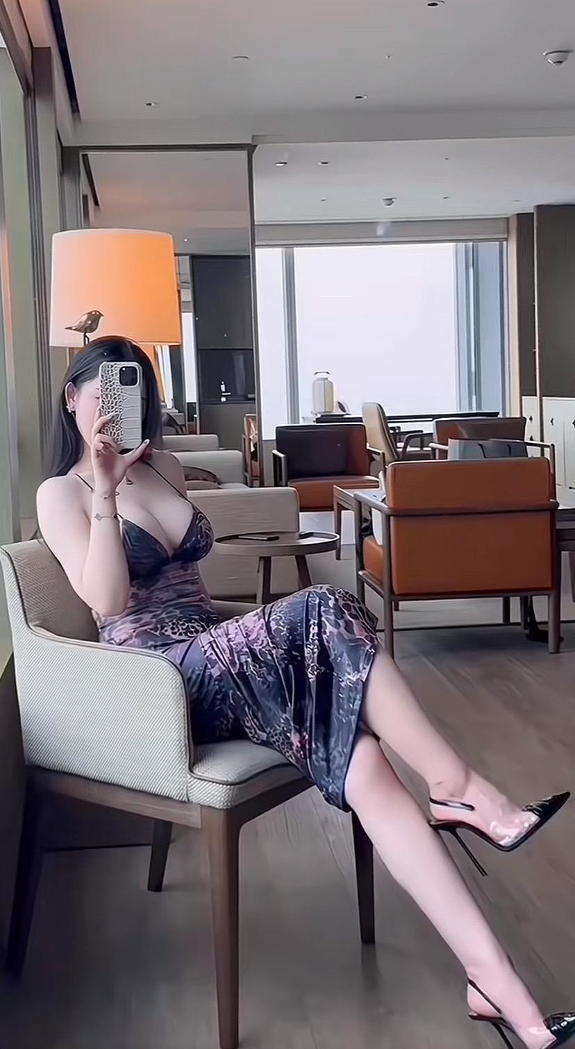 爱与温暖是生活中最重要的，两者是人生的真实意义