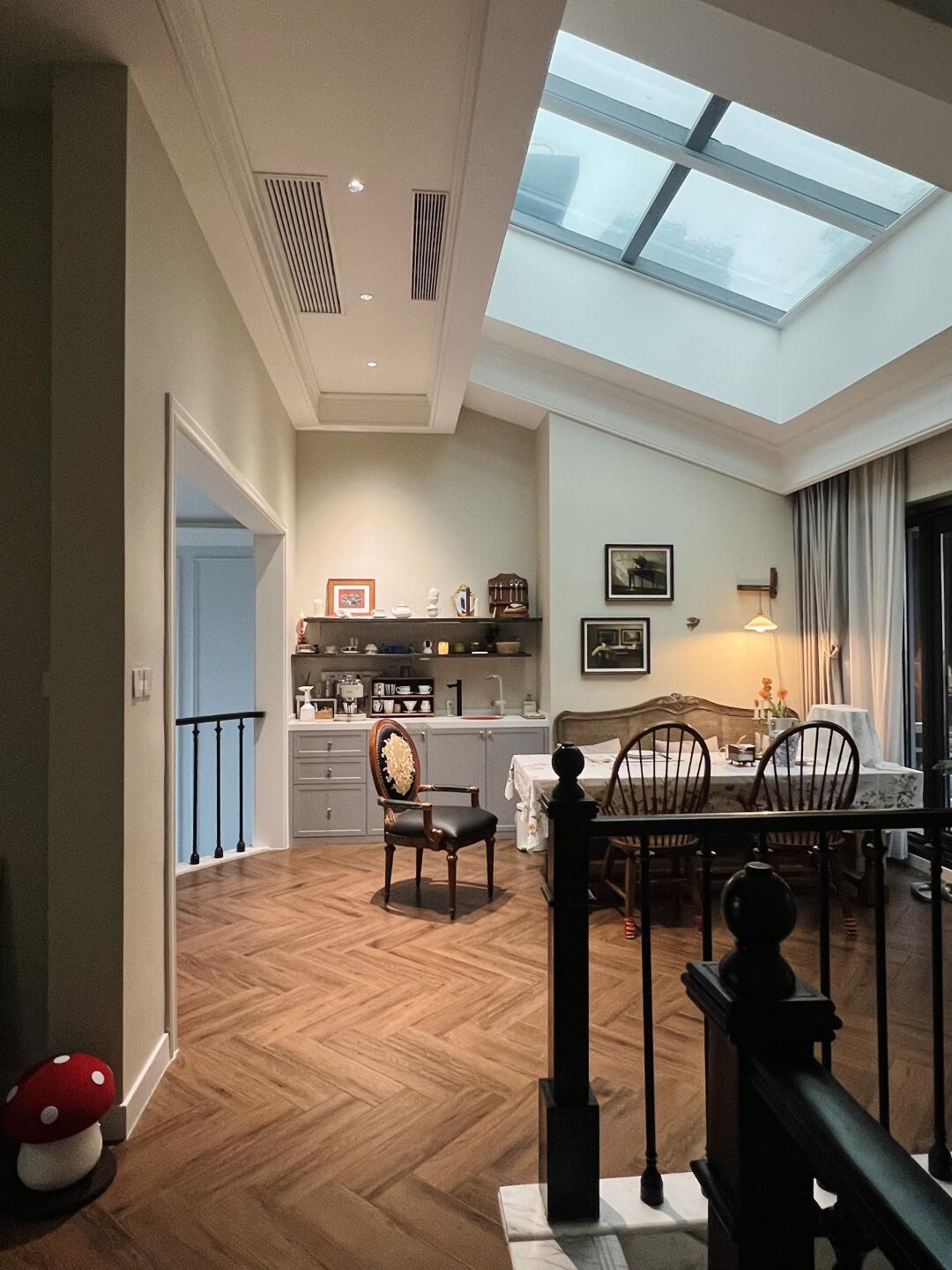 拐个弯上二楼 此刻回家充电最快乐