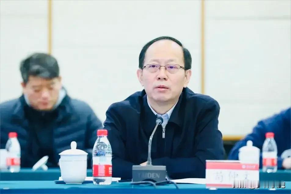 曾担任国家体育总局局长一职的苟仲文落马，他任国家体育总局局长是2016年至202