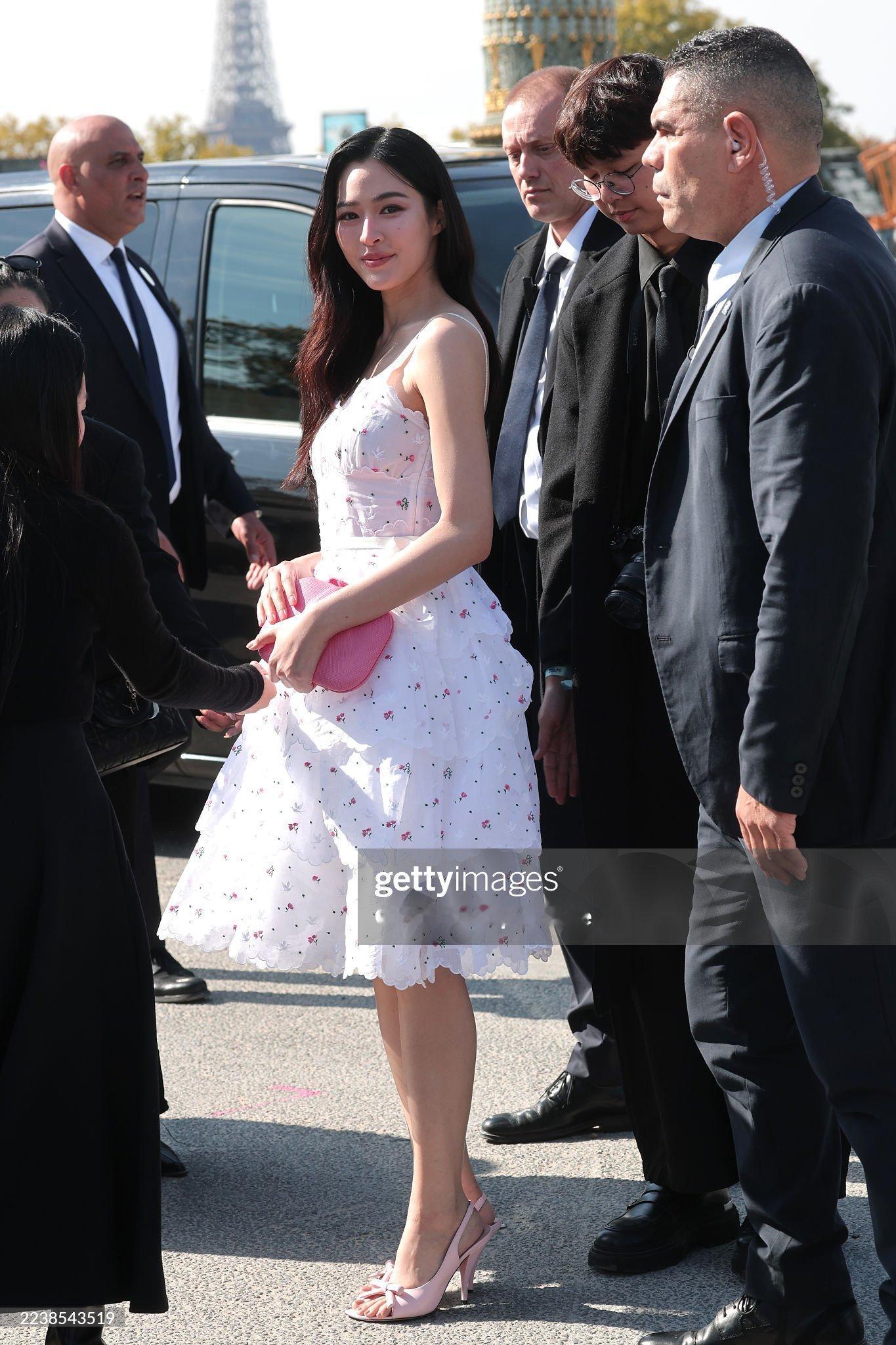 邝玲玲 x  Dior Spring/Summer 2026 Show 俏皮的迪