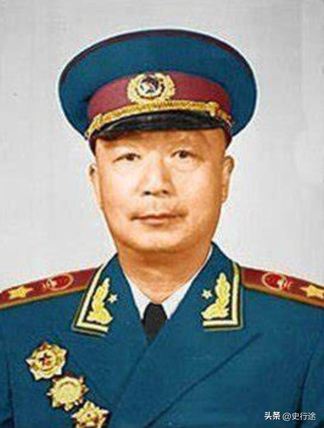 聂荣臻为何能评元帅？


一九五五年九月二十七日下午五时，北京怀仁堂灯火通明，授