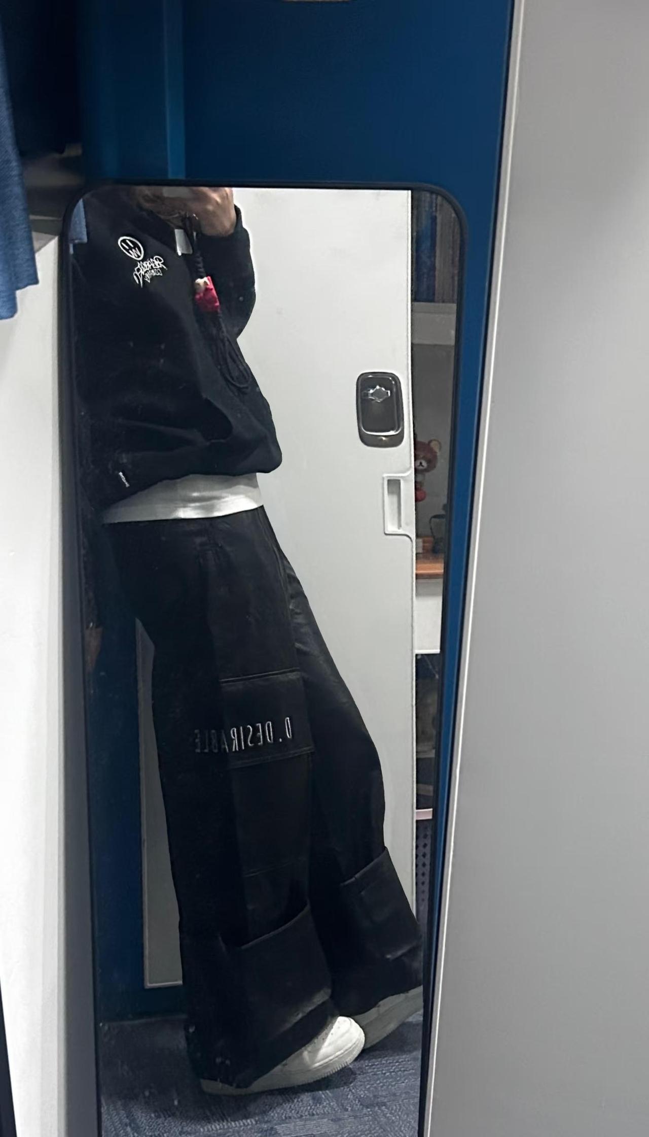 人类驯服皮裤珍贵照片
ddesirable 皮裤 兄棣伙
特特特长我的天🤦🏻