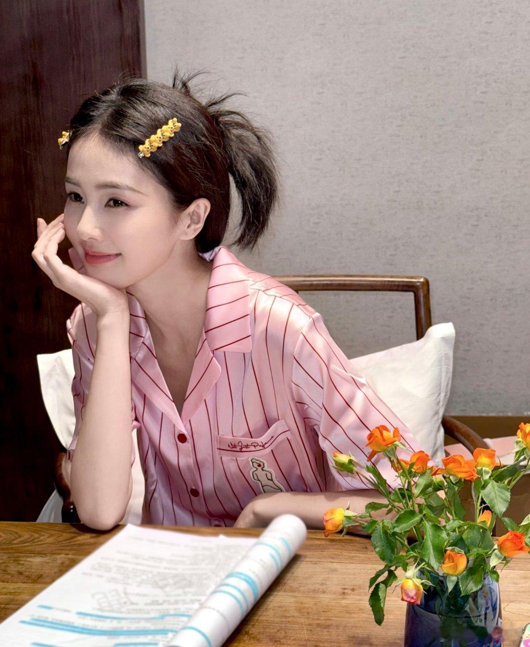 白鹿曾因番位之争错失想合作的演员她不仅道出了很多演员在行业规则下的无奈——明明知