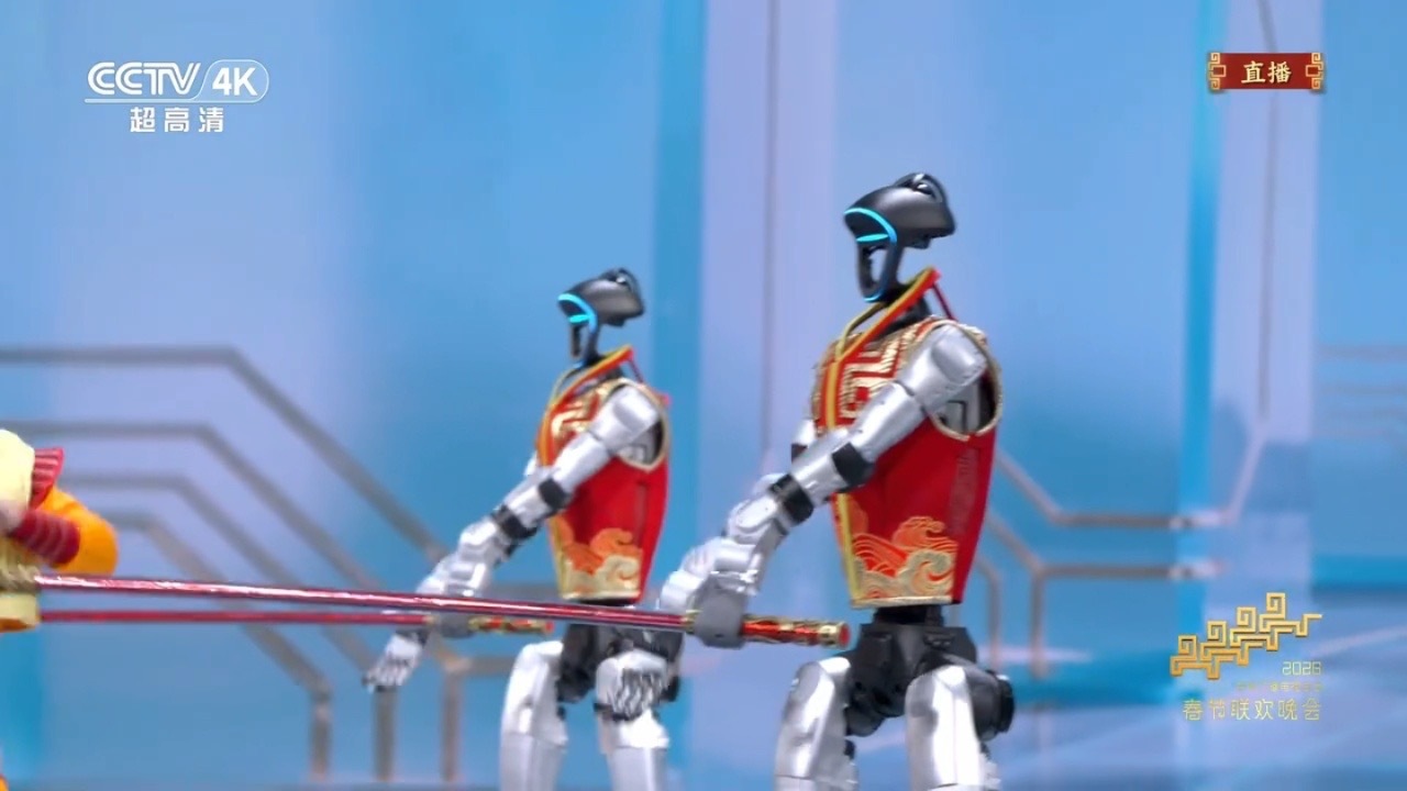 机器人全面入侵春晚去年机器人被说技术不成熟，闹笑话，今年的春晚机器人全面震撼 