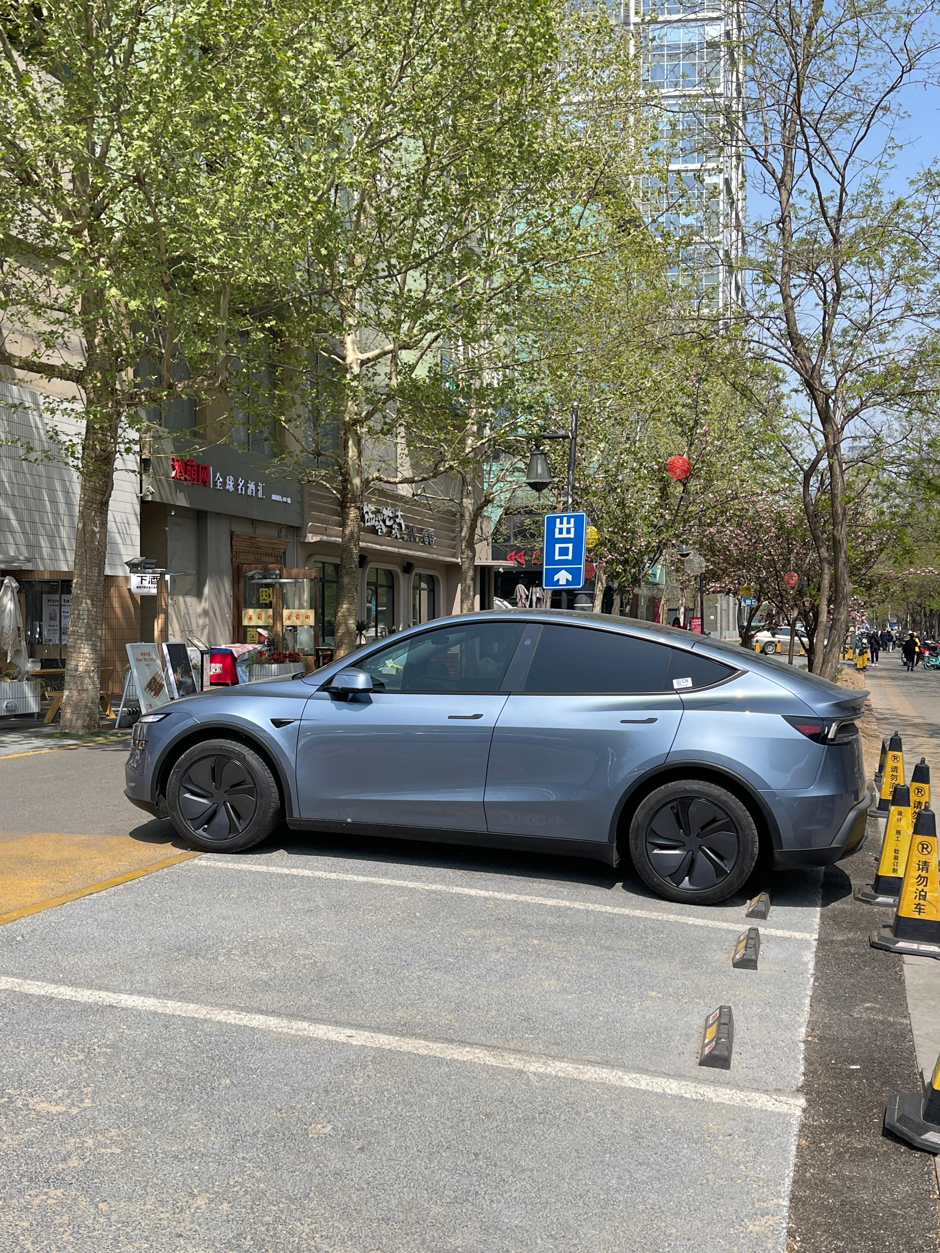 7月2日，乘联会发布的数据显示，特斯拉中国6月批发量为71599辆，1-6月批发