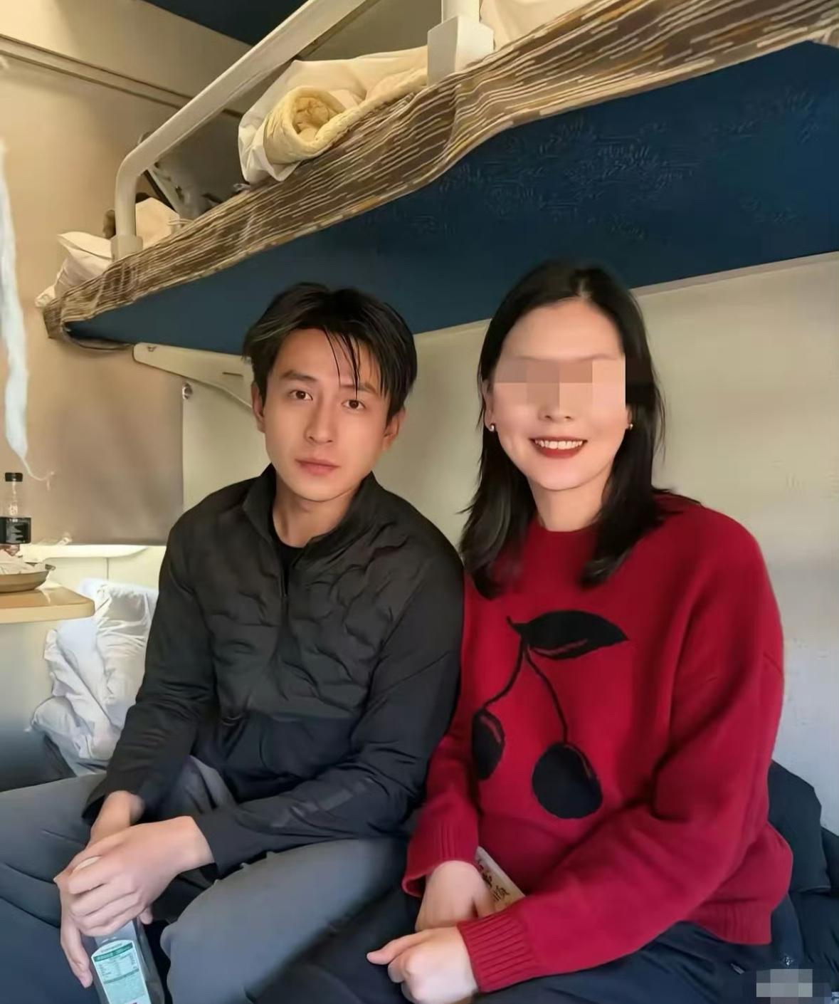 刘萧旭，哥，你是被限高了吗⁉️😱😂😂😂
坐硬卧去参加通告🥹🥹
如果不