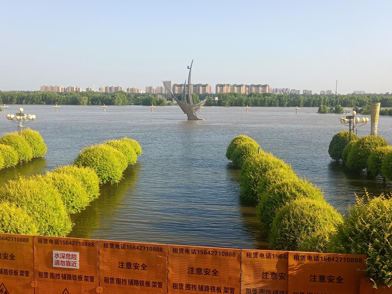男人必须守住的四条底线———

1、老婆陪你从无到有，你却去撩别人，这叫三观不正