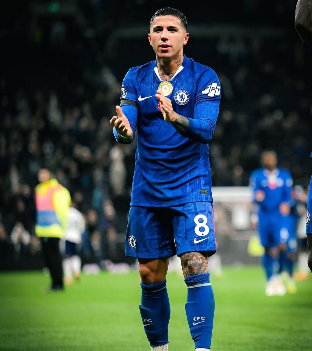 恩佐·费尔南德斯的名字出现在巴黎圣日耳曼的引援名单上。马雷斯卡的离开让他有些不安