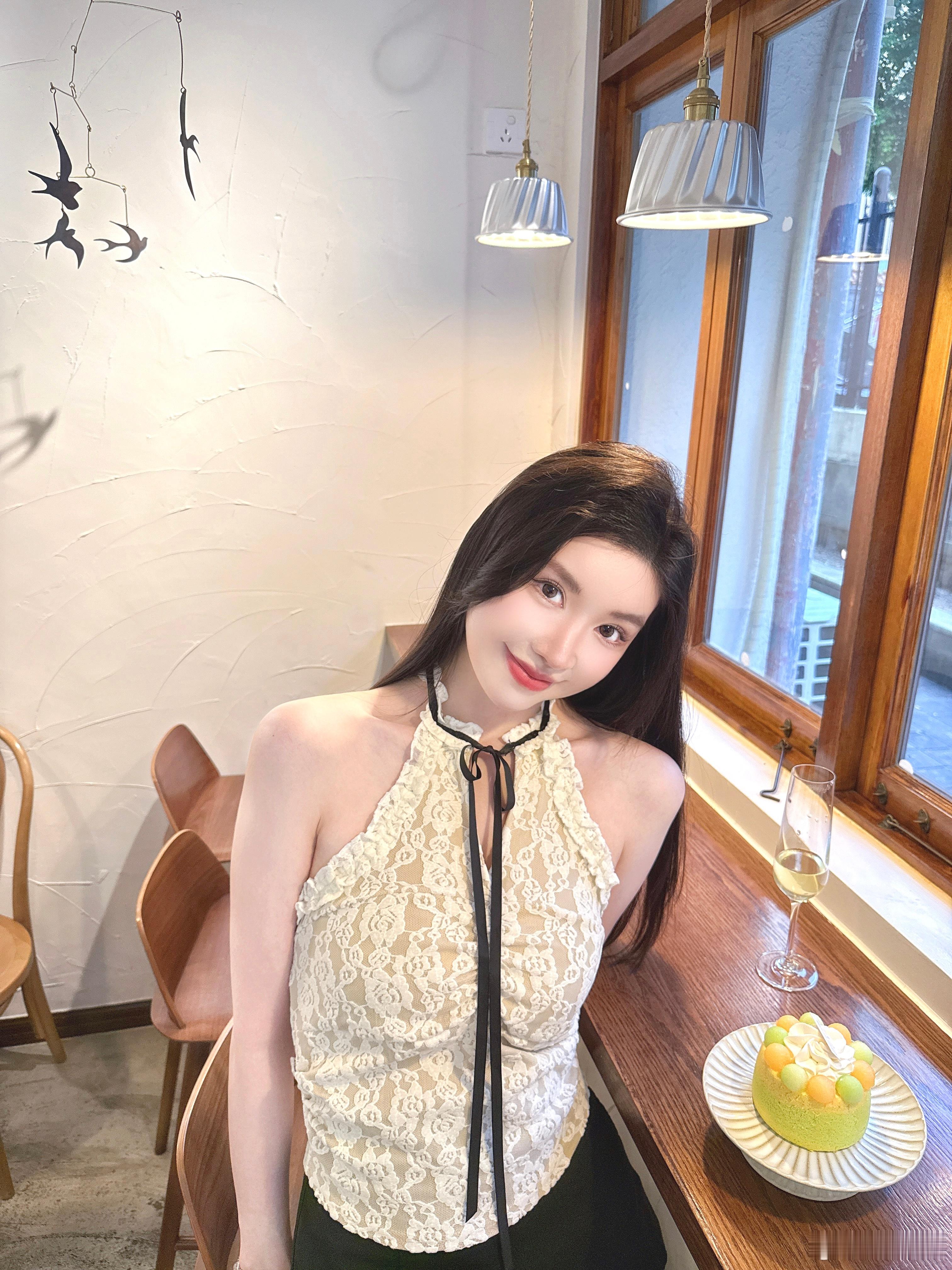 对视吧 眼睛很难说谎的 ​​​