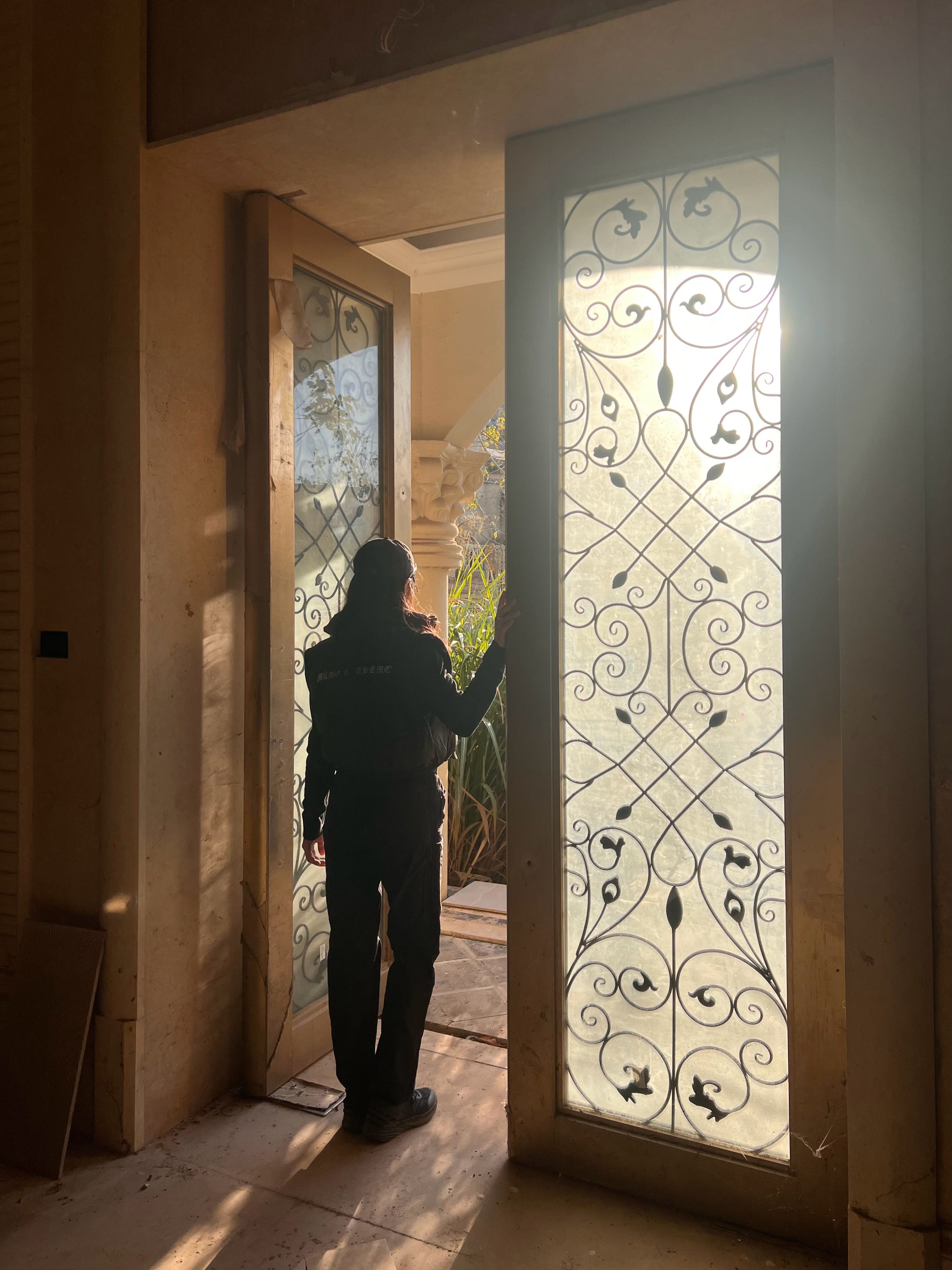 今天的阳光太美了，今天也是特别开心的一天，想要透过屏幕把这份快乐分享给你！我感觉