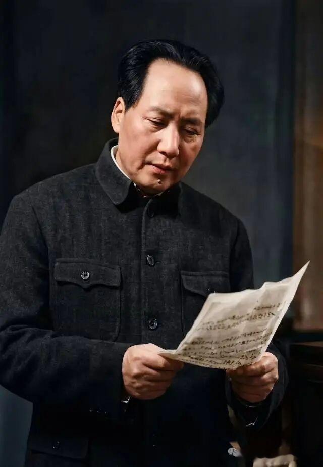 【锦庭春·颂革命志】        锦庭春·颂革命志踏遍青山意气遒，初心未改岁华