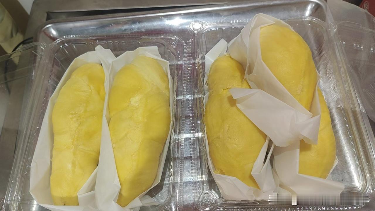 劝告大家不要再买榴莲吃了。

买榴莲要不是0次，要不就是无数次，以前我不买榴莲吃