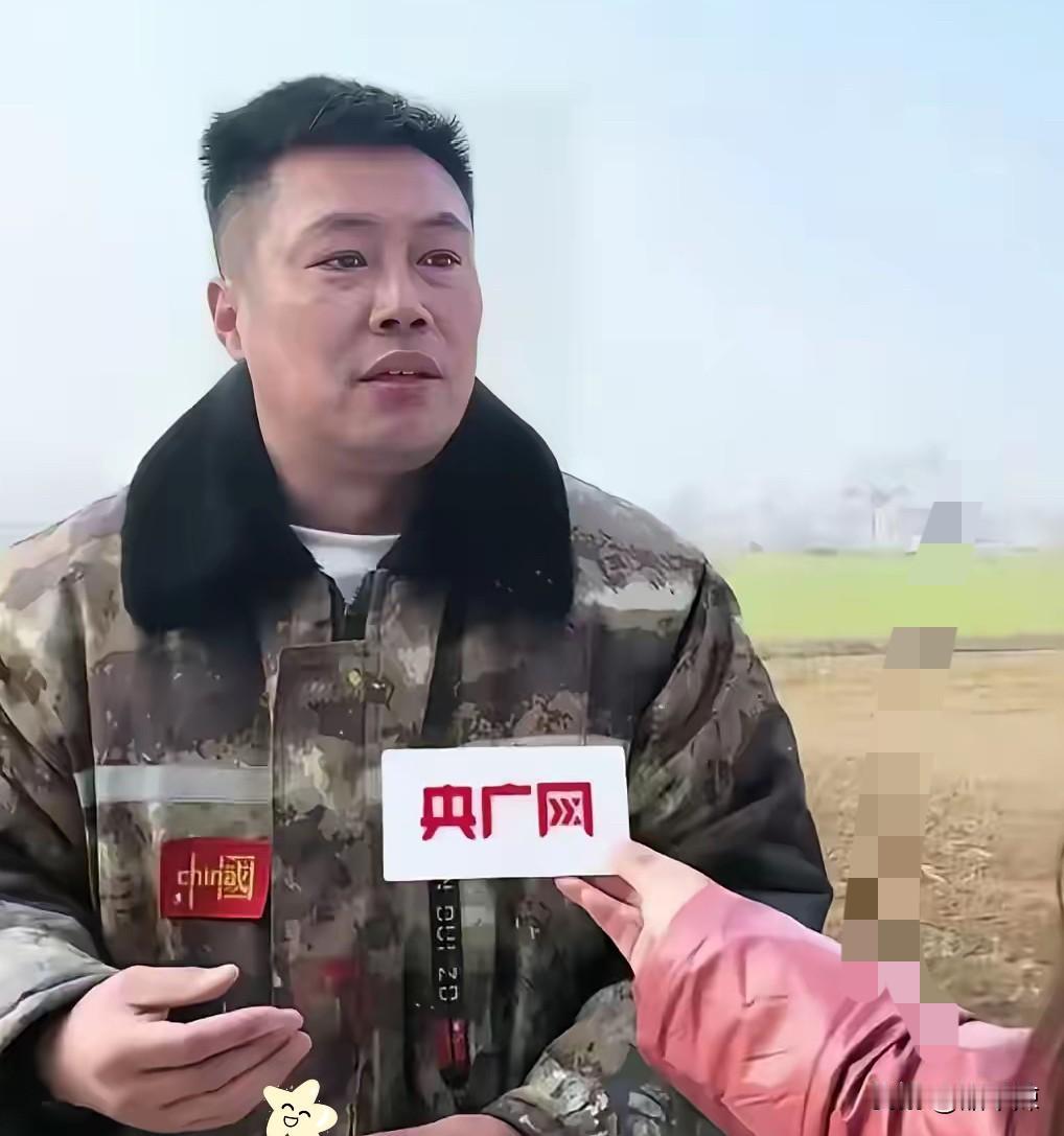 吴承言这个人，完全不经扒
因为一扒你就会发现，他自掏腰包给村里画了几十幅墙绘，从