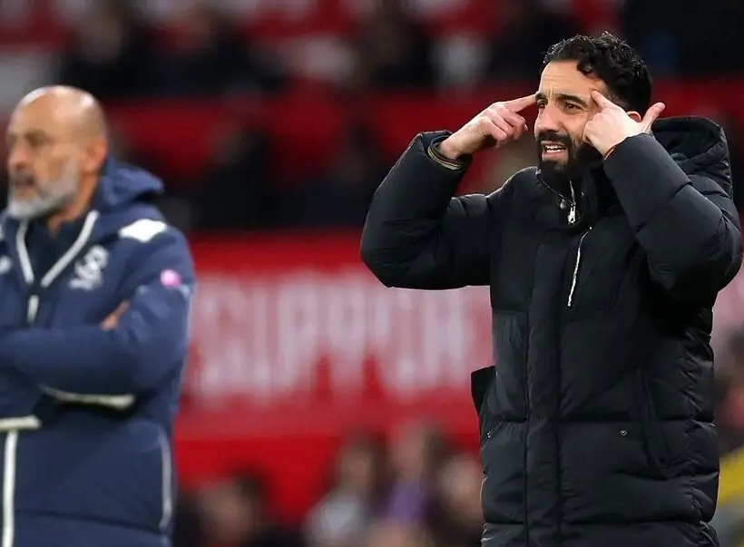 ❗曼联本赛季各项赛事15场比赛，只有一场零封❗曼联近2个赛季15次在角球中丢球，