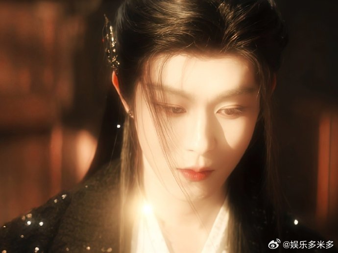 田嘉瑞洗手这块相当专业沉浸式钻研洗手戏份，手法娴熟堪比专业示范，镜头前反复打磨细