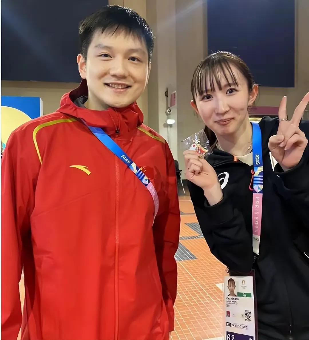 我们国乒队的男队员好像特别受日本乒乓球队的女队员喜欢。

石川佳纯对龙队的情有独