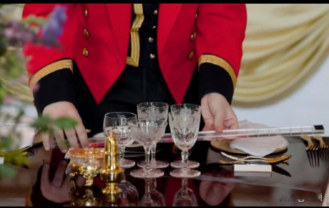 这算严谨还是形式主义？
网友：厘米是形式主义，英寸方显贵族精神