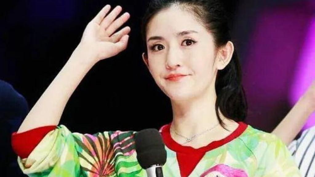 你知道吗？谢娜在最新一期《乘风2026》的成团夜主持里，把全网对她主持能力的质疑