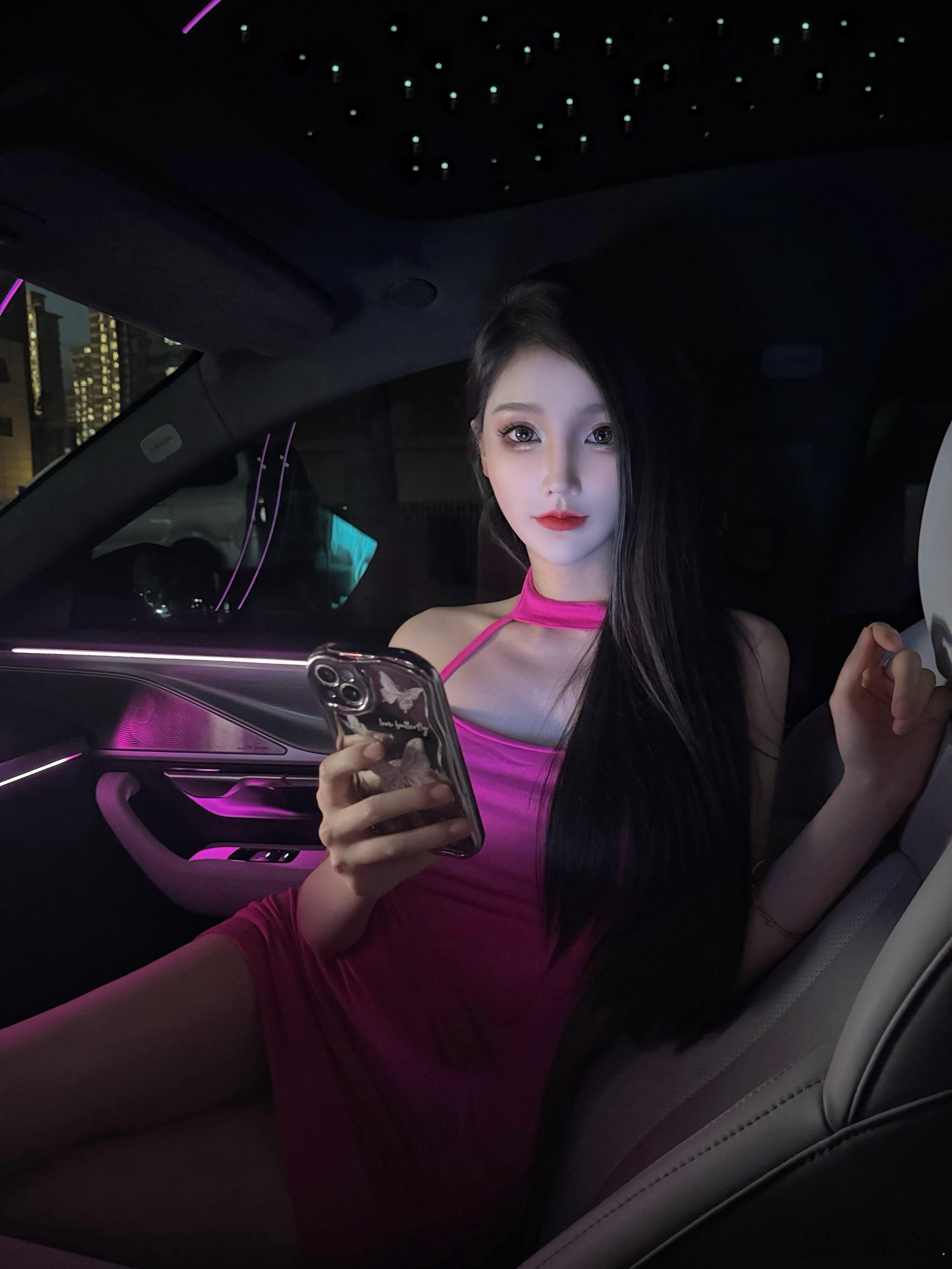 衣服都是一次性的 只能穿来拍照  日常是穿不了一点🙃 ​​​