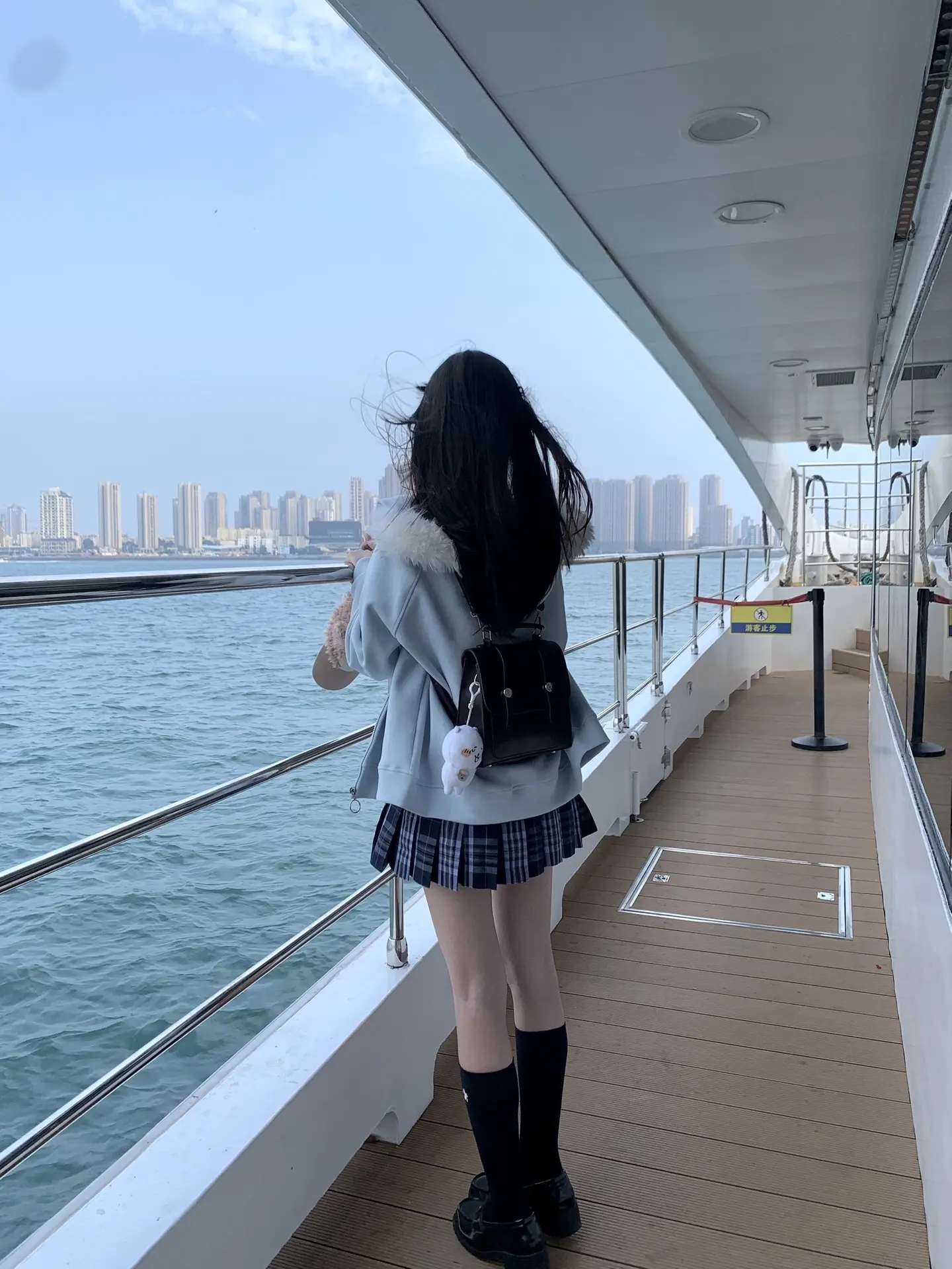 直到有一天我足够坚强直面现实如剃刀般锋利