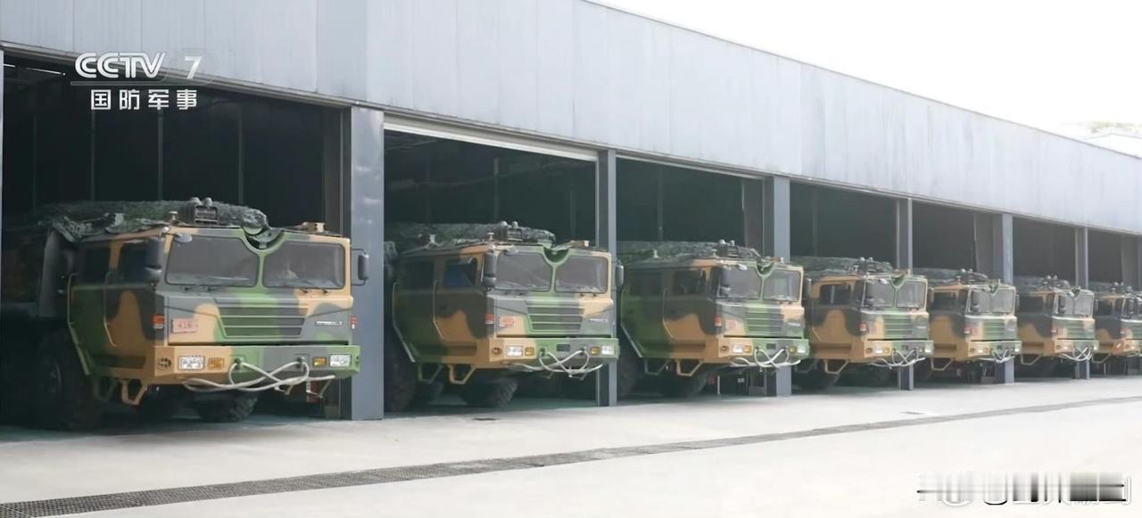 7辆东风26同时出动
以前军队拜年：军费不够，打钱
今年军队拜年：产能管够，谁先