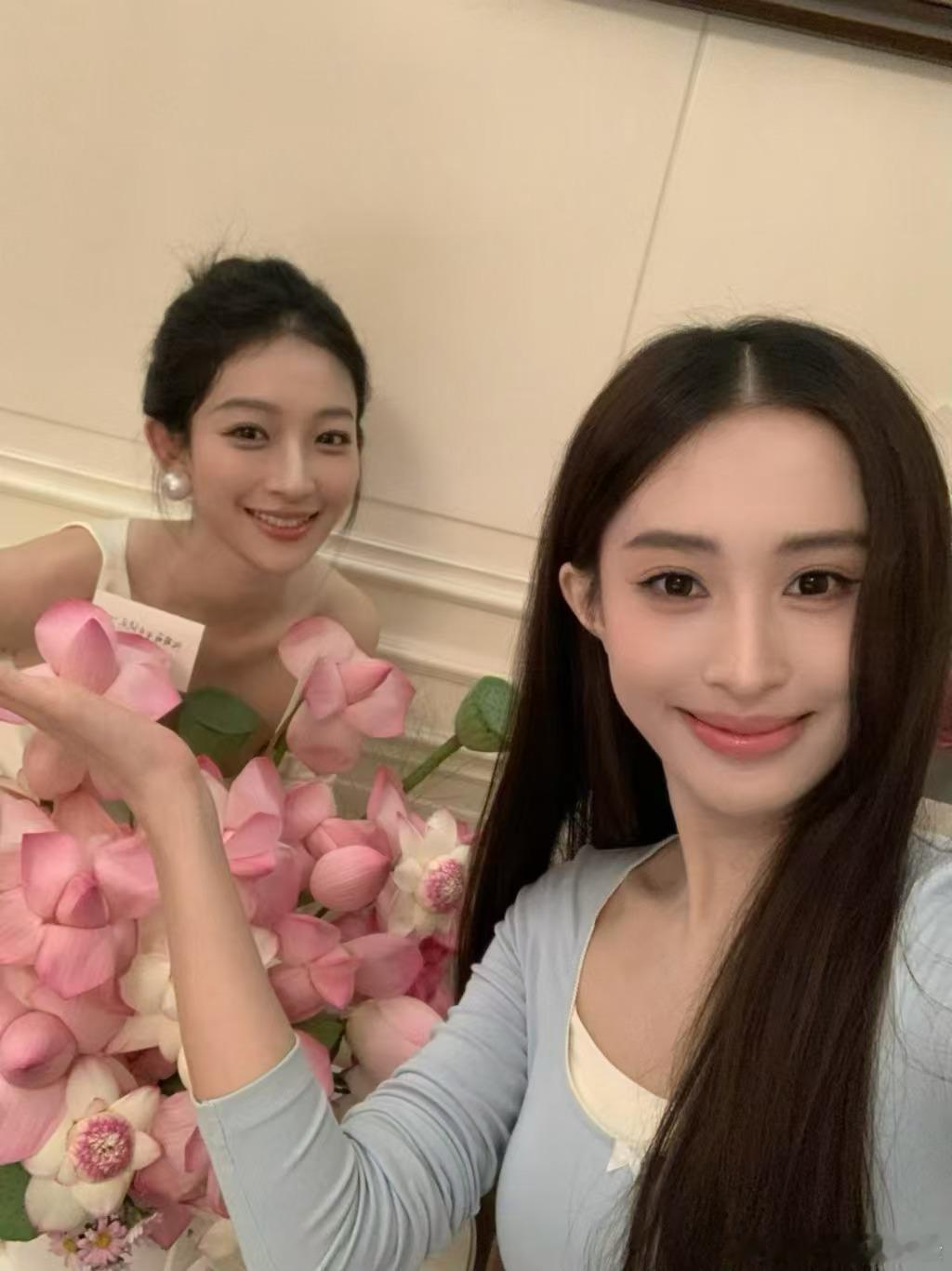 心动的信号[超话]心动的信号海边这一期看点好多，各种心动小细节，已经蹲好下一期更