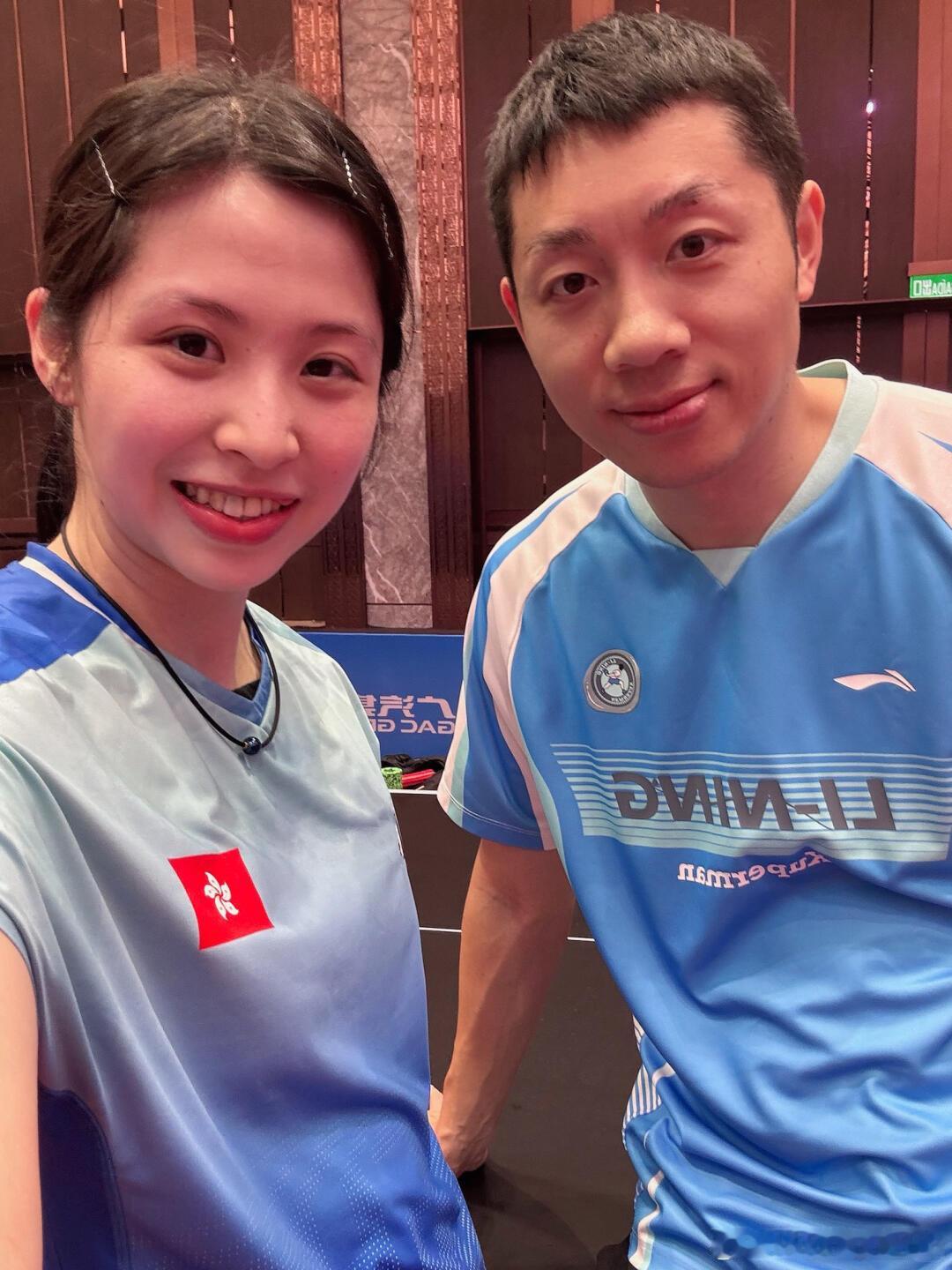 香港队林依诺晒和许昕合影📸️Xuperman 