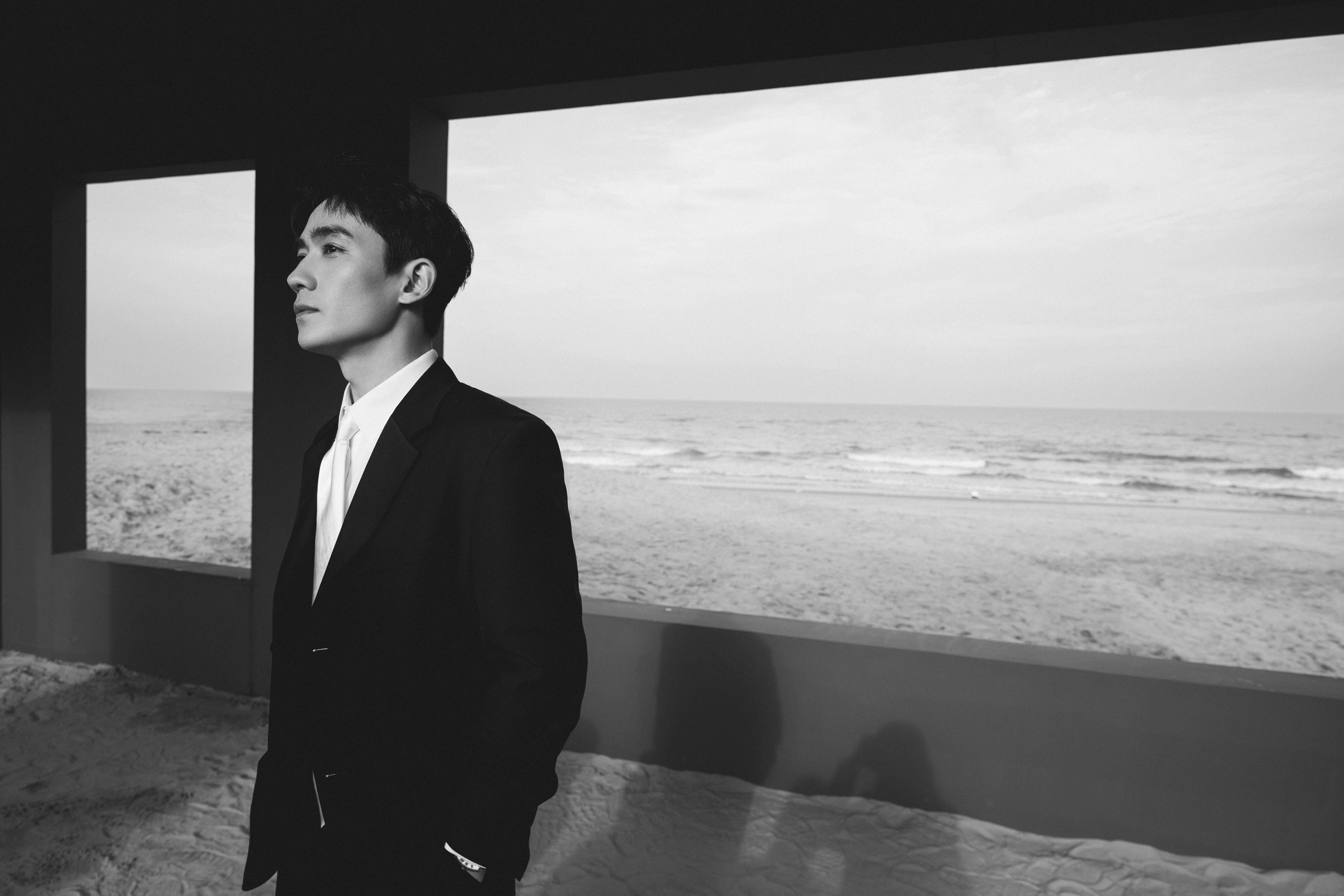 是23年的阿那亚海边朱一龙美人影帝朱一龙