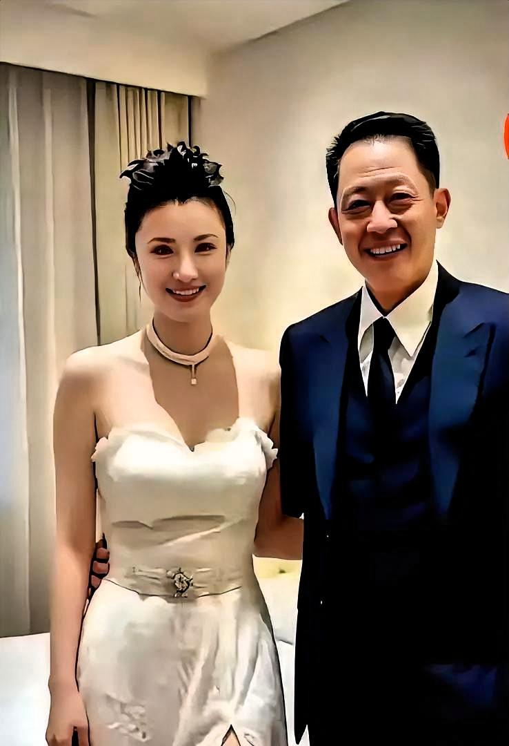 “5个亿家底加上我，全归你。”
“谈恋爱行，结婚免谈。”

王志文早年一直秉持不