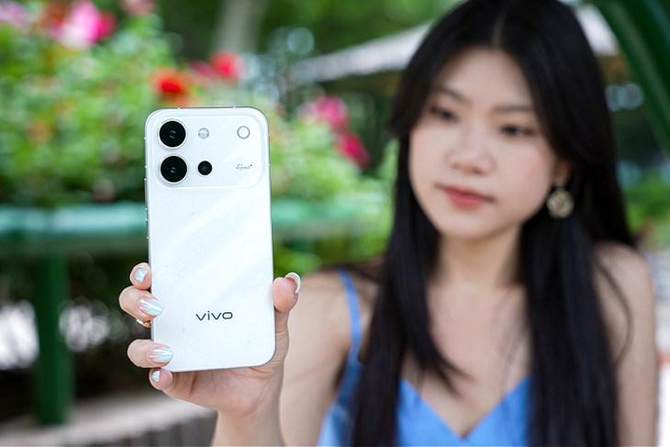 vivo S60 系列首销:4K Live 图拍摄 + 7200mAh 蓝海电池,2899 元起