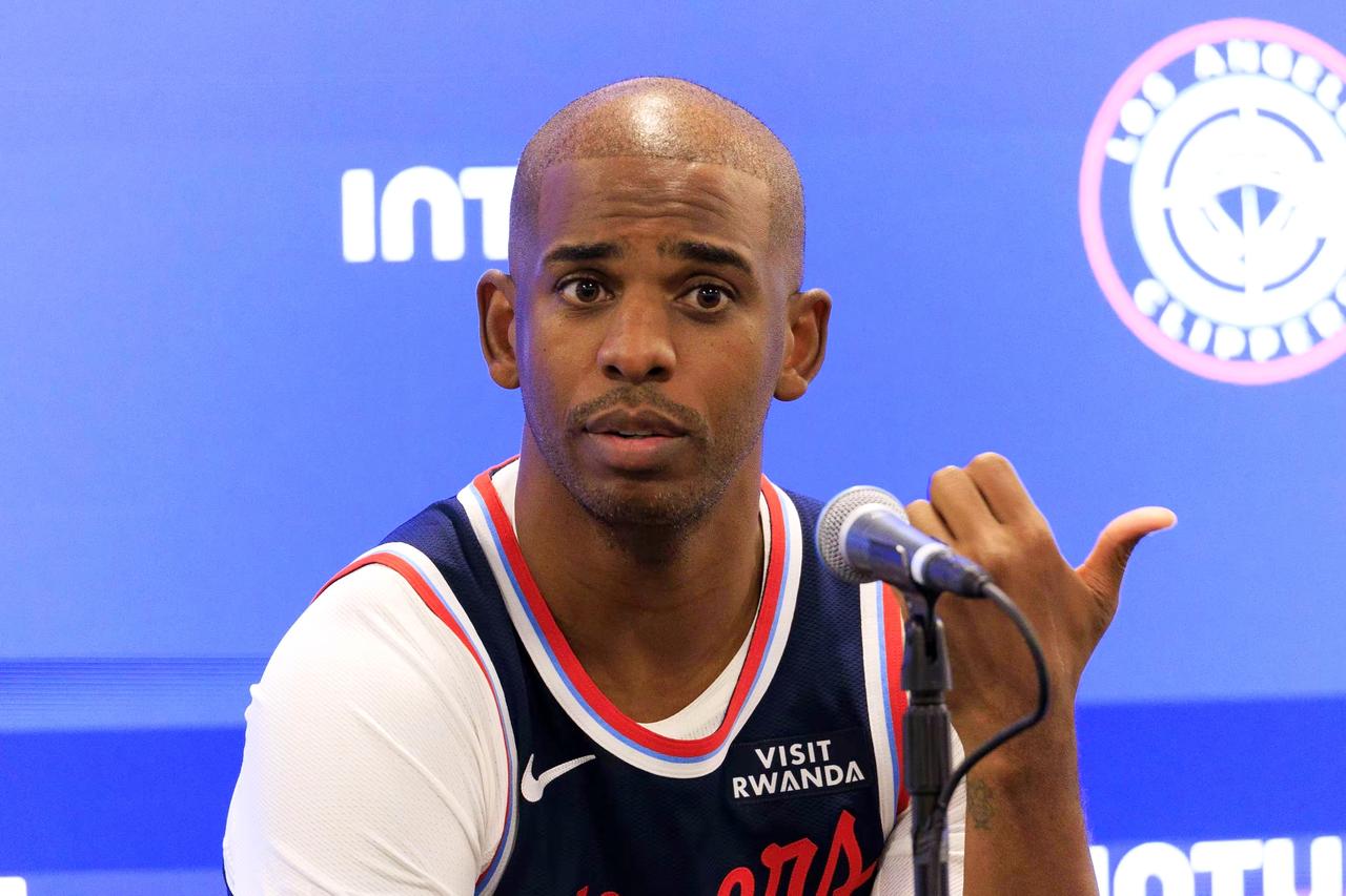 未来的名人堂成员保罗，怎么就被回家种地了

明星控卫保罗突然被球队开除，让回家种