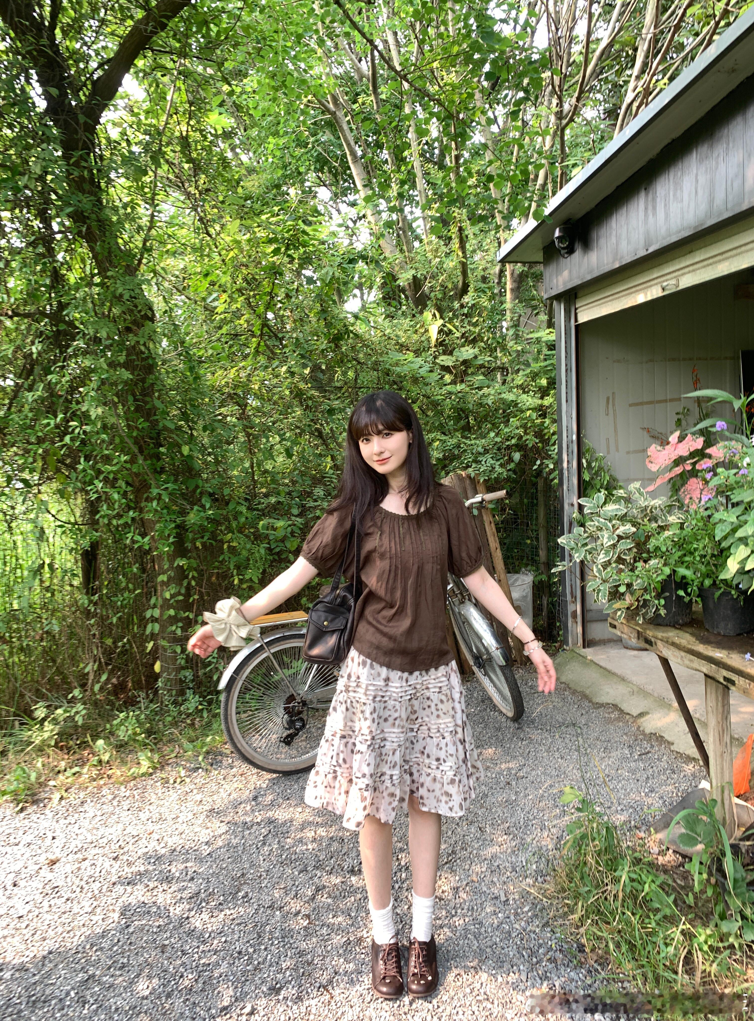 带点姐感 又很甜.𝐃𝐈𝐀𝐌𝐎𝐍𝐃 7/08 20:00𝐏𝐌 ?