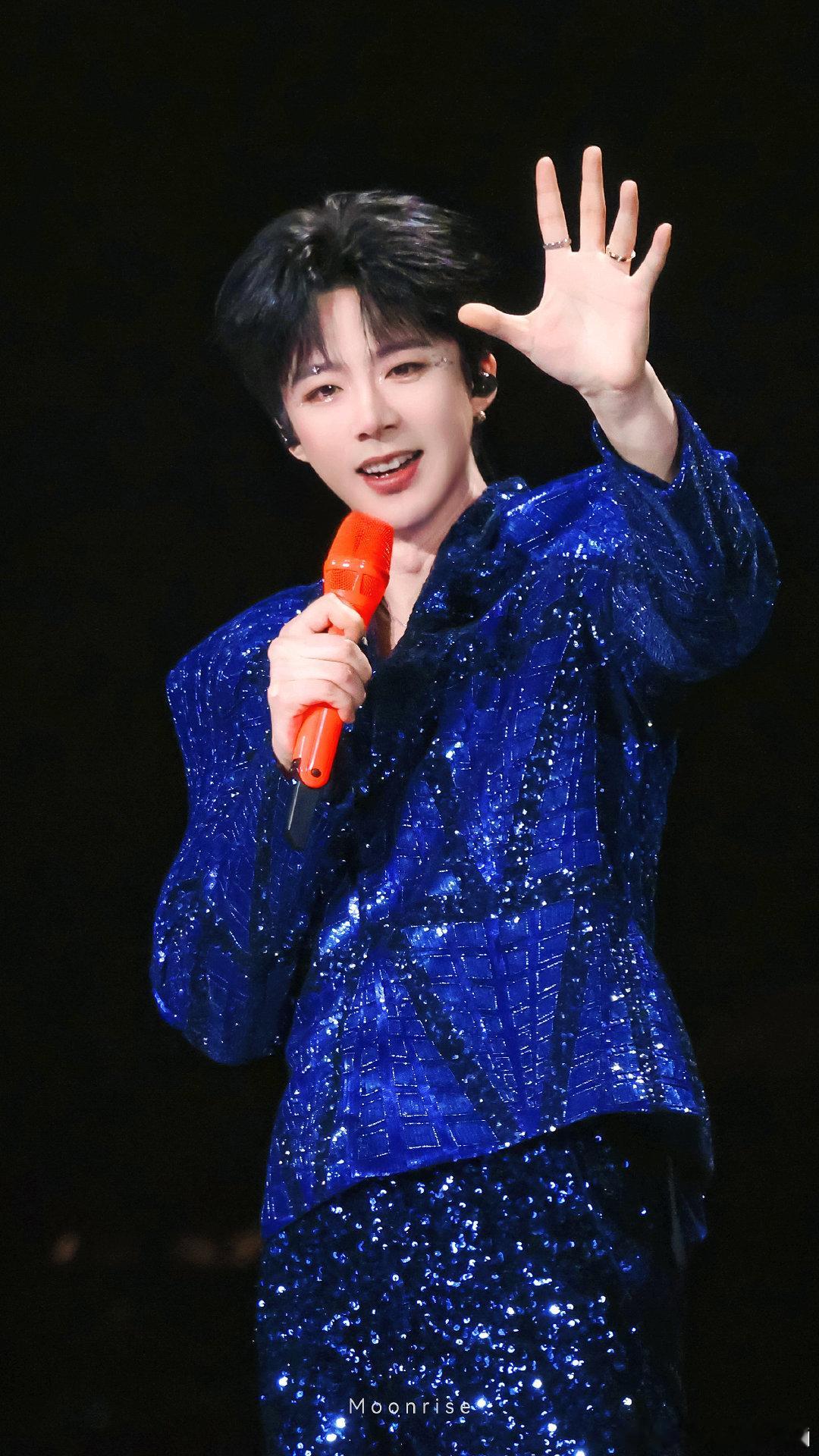 为了记住你的笑容，我拼命按下心中的快门，想记住刘宇宁每一个精彩的瞬间。 