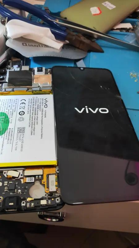 vivo x200pro摔一下相机打不开，被修成不开机
当年火得一塌糊涂的viv
