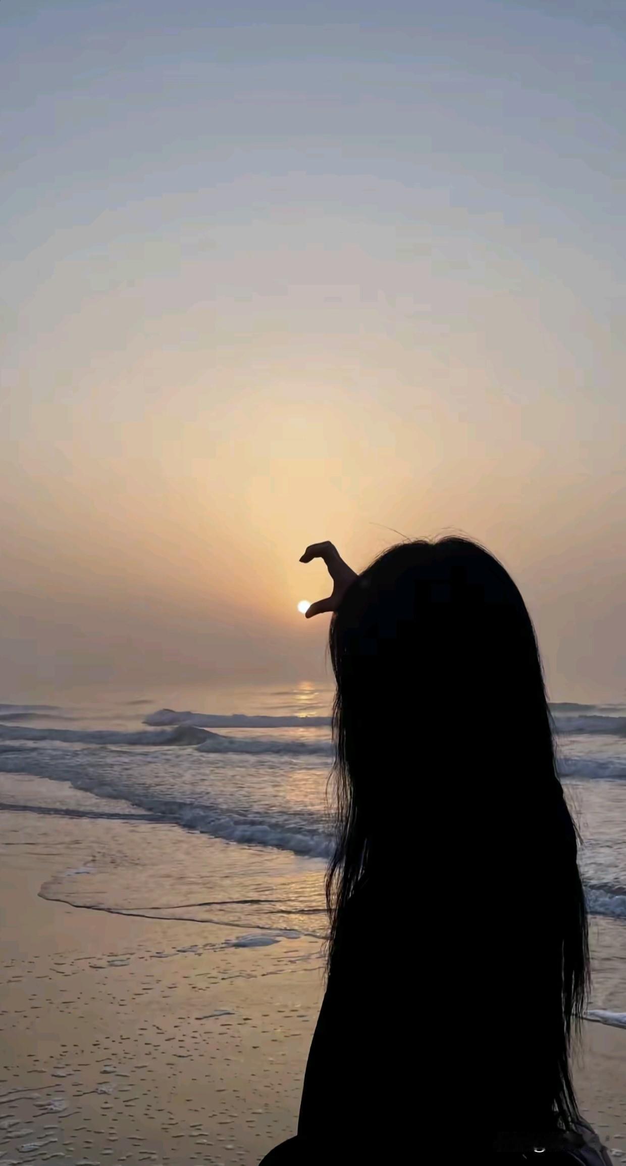 每天都是人生限定，
在喜欢的状态里生活，
在忙，在开心，在成为更好的自己。