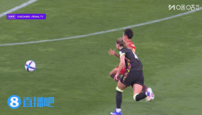 亚洲杯的半决赛中，张琳艳的这个点球多少有点跳水的嫌疑，咱爱女足，但也不能护犊子！