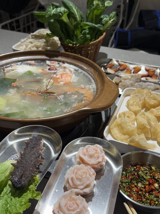 佳木斯也有海鲜粥底火锅啦🦞佬爷煲佑