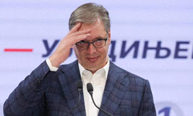执政14年的武契奇认输了，赢他的是群学生