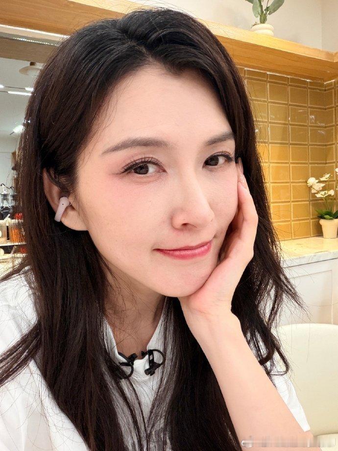 徐洁儿看到自己一公倒数第一的反应乘风2026实力被低估、名次不理想，徐洁儿始终保