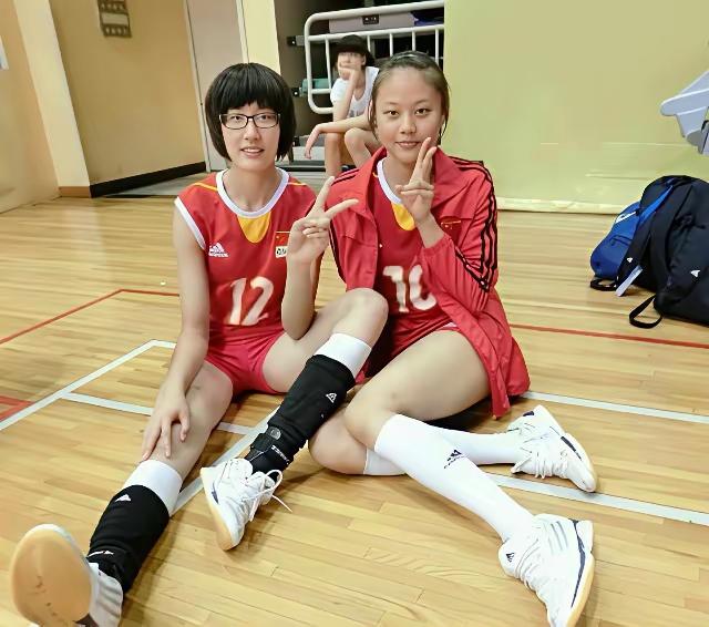 龚翔宇和王媛媛是老战友了，国家少年队时就在一起。[赞]
