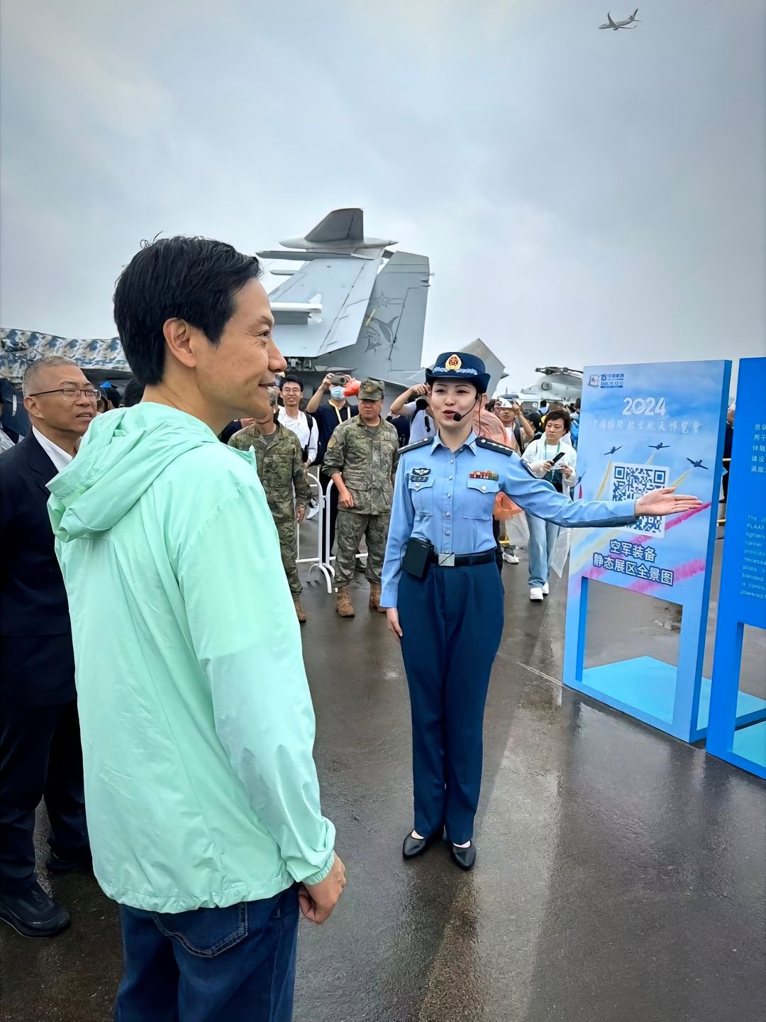 中国航展 雷总：我来打造年轻人的第一款战斗机！名字都想好了就叫“小米SU57” 