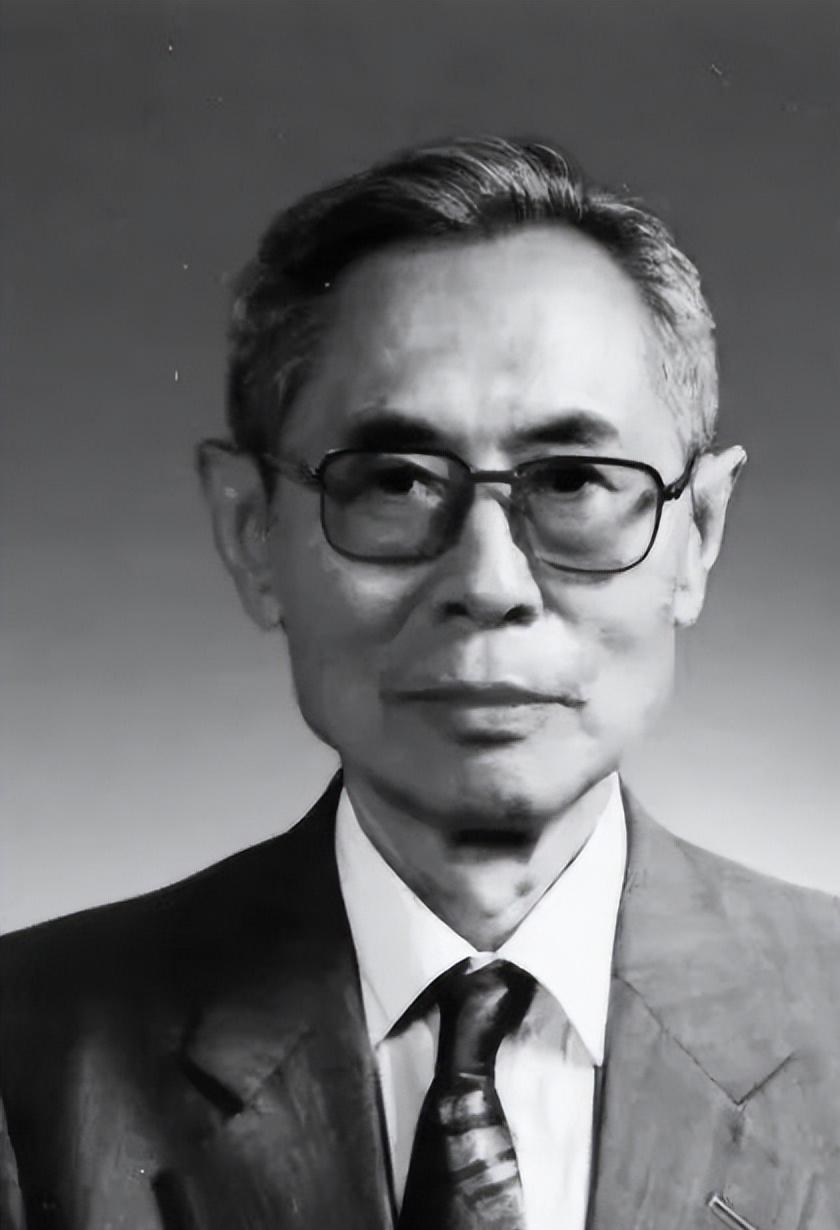 103岁院士离世：
他一辈子没拿过手术刀，
却救了亿万中国人！！！



202