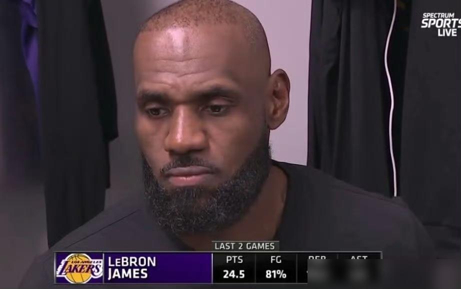 41岁的勒布朗·詹姆斯，这赛季在湖人彻底换了活法。
二月他使用率还28.7%，