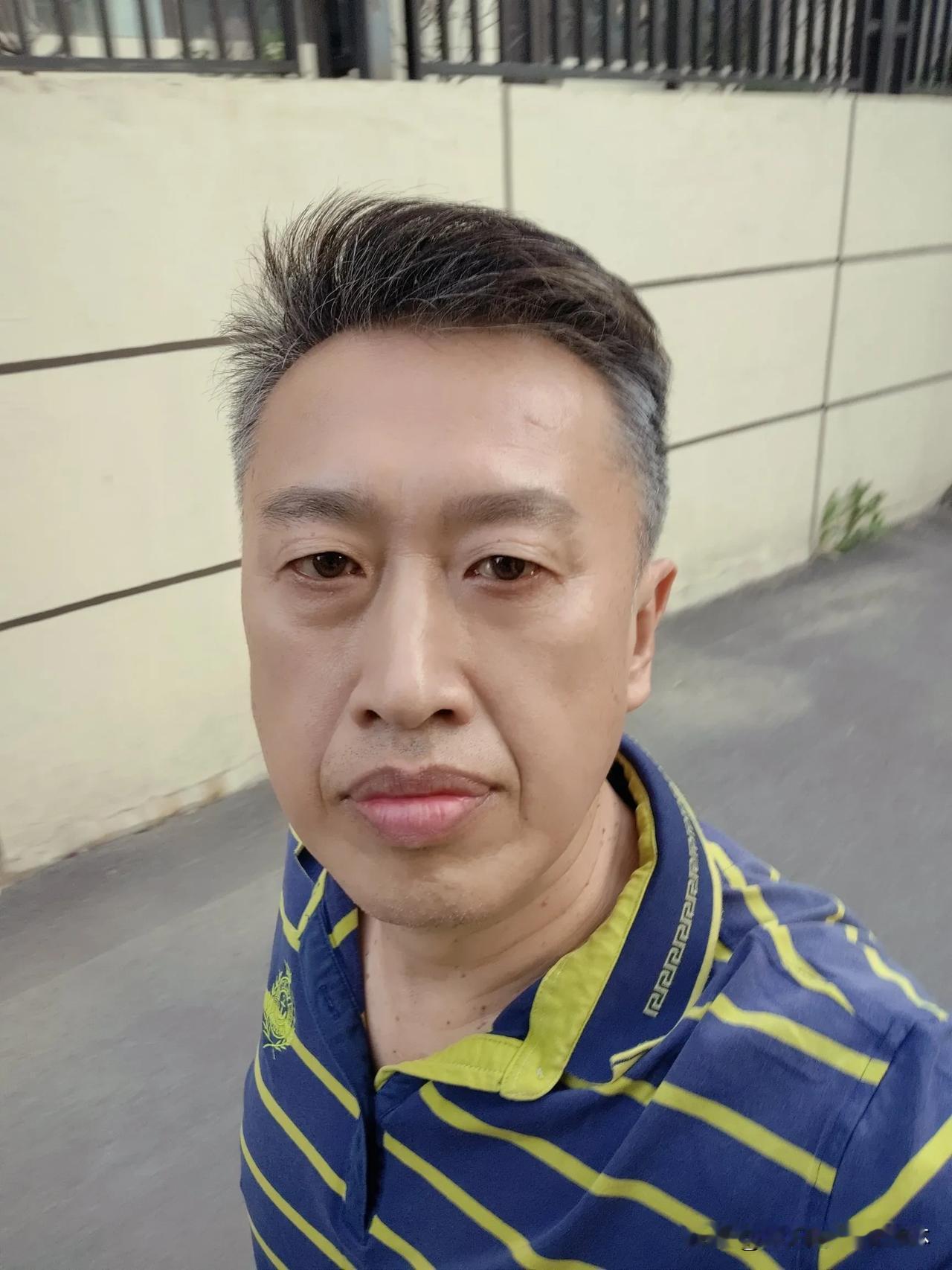 《57 周岁的我，还能在社会上做什么🤔？》

😮家人们，我今年 57 周岁了