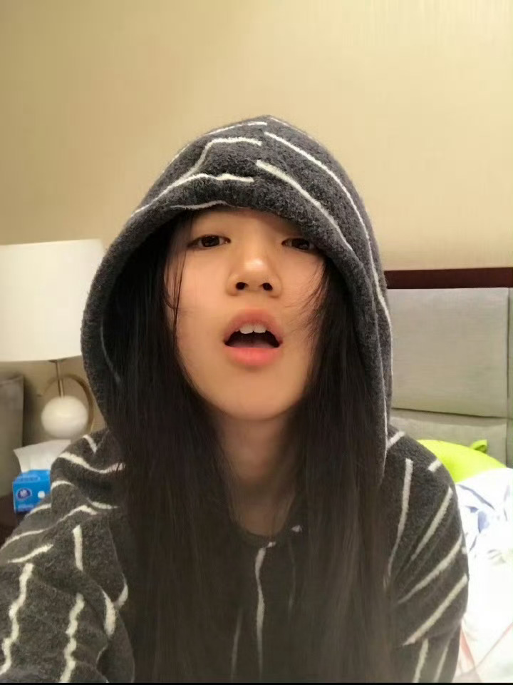 好喜欢代露娃大学生时候 