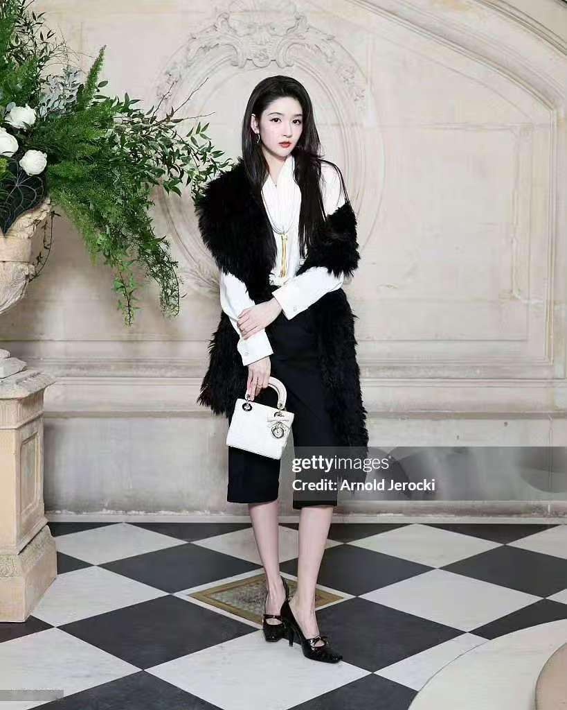 G社镜头下的王玉雯周也g社拍的周也王玉雯G社镜头下的王玉雯周也，哇塞，